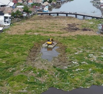 Atasi Gulma di Jembatan Belanti Menumpuk,…