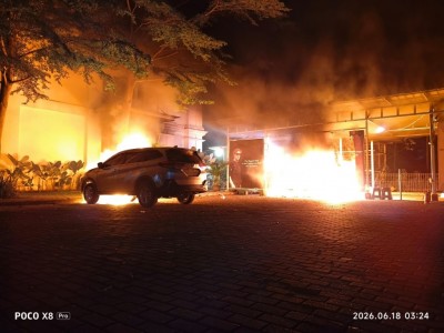 Diduga Ulah ODGJ, Mobil dan Dua Motor Dibakar di Area Parkir CitraLand Kertapati