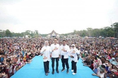 Dihadapan Ribuan Warga Pasangan MURI Sampaikan…