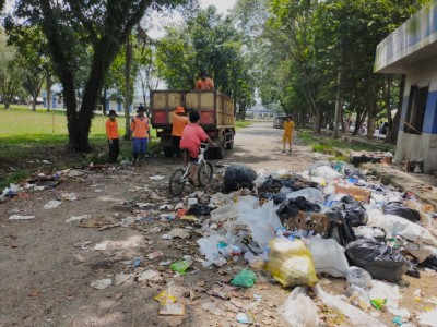 Dinas Lingkungan Hidup Muba Bersihkan Sampah…