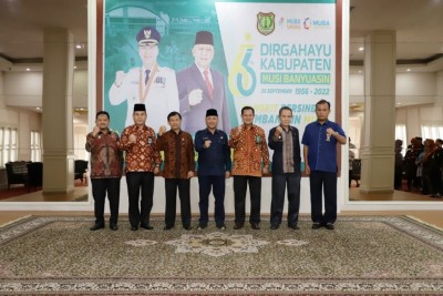 Diskusi sambil Coffee Morning Ala Pj. Bupati…