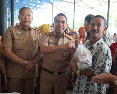 Gandeng Swasta Pemkab OKI Gelar Pasar Murah…