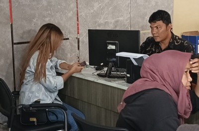 Gelang Emas Raib Saat Dugem, VR Laporkan…