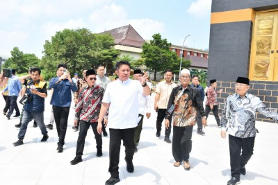 H-1 Operasional Haji, Gubernur Sumsel Tinjau…