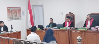 Hakim Vonis Samsirin 4,9 Tahun Penjara,…