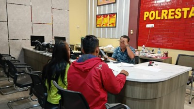 Hanya Gara-Gara Sandal, Pelajar di Palembang…