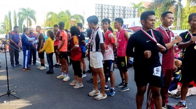 Haornas, Ratusan Runners Ikuti Lomba Lari…