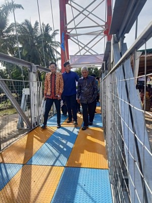 Jembatan Gantung Instagramable, Topang Ekonomi…