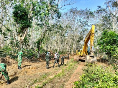 Kebut Pembukaan Jalan, Satgas TMMD Kodim 0402/OKI : Hari ke 8 Sudah Capai 25 Persen