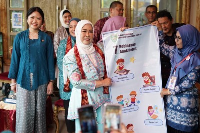 Ketua TP PKK Sumsel Feby Deru Tekankan Peran…