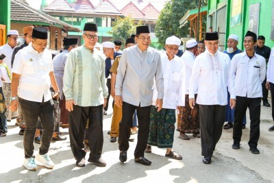 Kunjungan Bupati H M Toha di Ponpes Hidayatul…