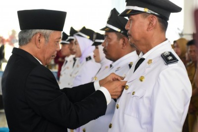 Lantik Kades Terpilih di Desa, Bupati OKI…