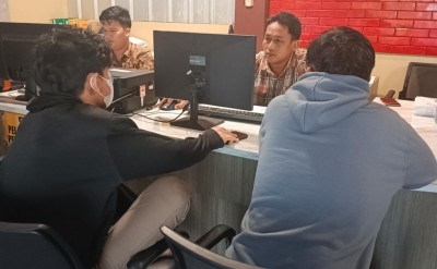 Mahasiswa Kehilangan iPhone Saat Berbelanja…