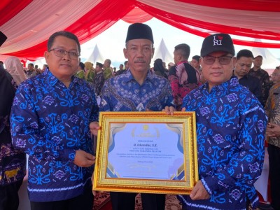 Majukan Pertanian, Bupati OKI Terima Penghargaan…