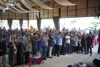 Muchendi Ajak Warga Lempuing dan Lempuing…