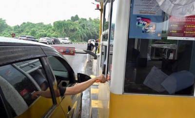 Mulai 25 Agustus, Parkir di Bandara SMB…