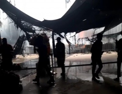 Panggung Pernikahan Ikut Terbakar, Ar Rahman…