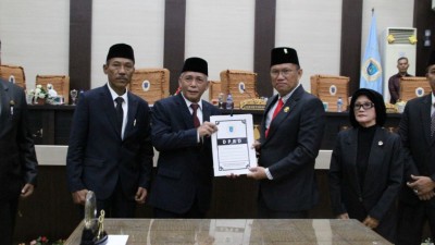 Patuhi Undang-Undang, Bupati OKI Ajukan…