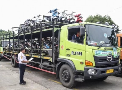 Pembatasan Angkutan Barang Diberlakukan…