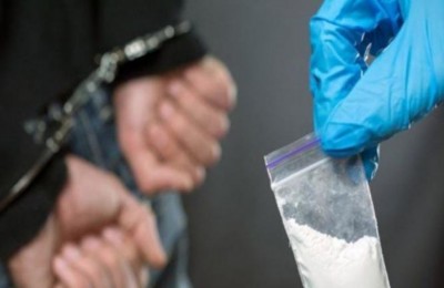 Penggerebekan Dini Hari, Dua Pengedar Sabu…