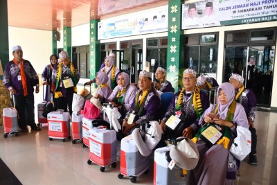 Persiapan Ketat Jemaah Haji di Embarkasi…