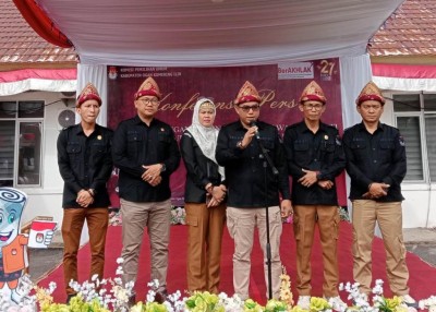 Pertama Mendaftar ke KPU OKI, Muhammad Irsan…