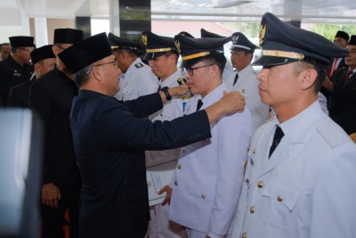 Pj. Bupati Apriyadi Lantik dan Rotasi 172…