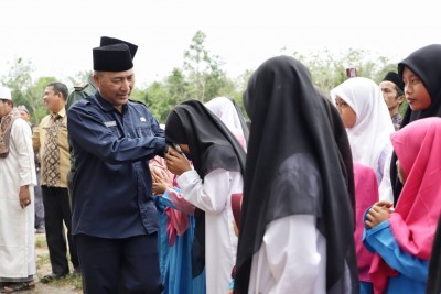 Pj. Bupati Apriyadi Tandang ke Pondok Pesantren…