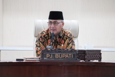 Pj. Bupati Apriyadi Warning Pegawai jangan…