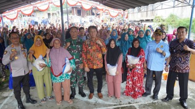 Pj. Bupati OKI salurkan Bantuan 1,3 Ton…