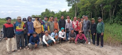Ratusan Warga Desa Ujung Tanjung 'Geruduk'…