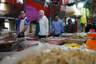 Respon Cepat Kenaikan Harga, Pemkab OKI…