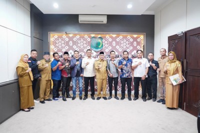 Sowan ke Pj. Bupati Apriyadi, Komisioner…