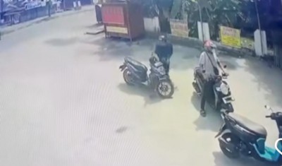 Terekam CCTV, Aksi Curanmor Saat Idul Adha…