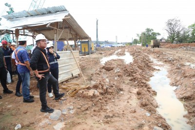 Tinjau Pembangunan Terminal Bongkar Muat…