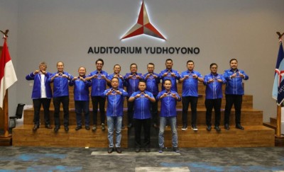 Usai Terima SK Ketua DPC Demokrat OKI, Bambang…