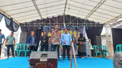 Warga Desa Cahaya Maju Ciptakan Lagu Khusus…
