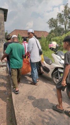 Warga Geger Cium Bau Menyengat, Lansia di…