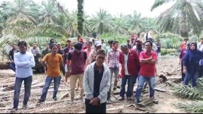 Warga Sodong Pergoki Perusahaan SWA Merobohkan…