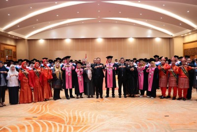 Wisuda STIA Satya Negara, Cik Ujang: Momentum…